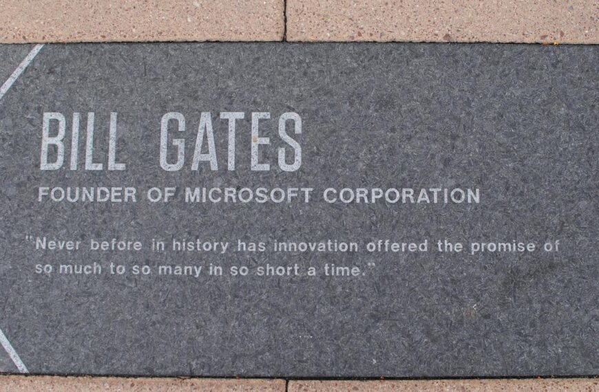 Миллиардер Билл Гейтс заразился коронавирусом