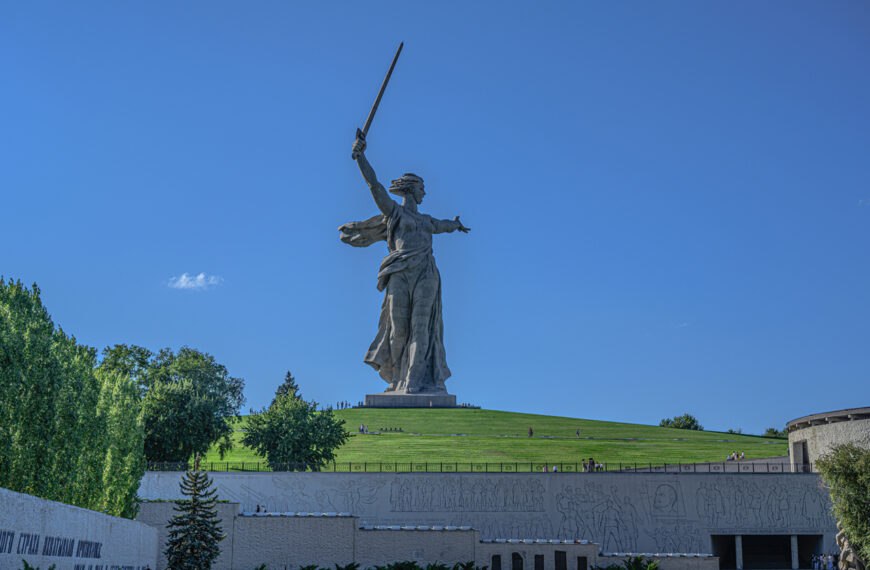 В Волгограде начали проведение опросов по референдуму о переименовании города в Сталинград
