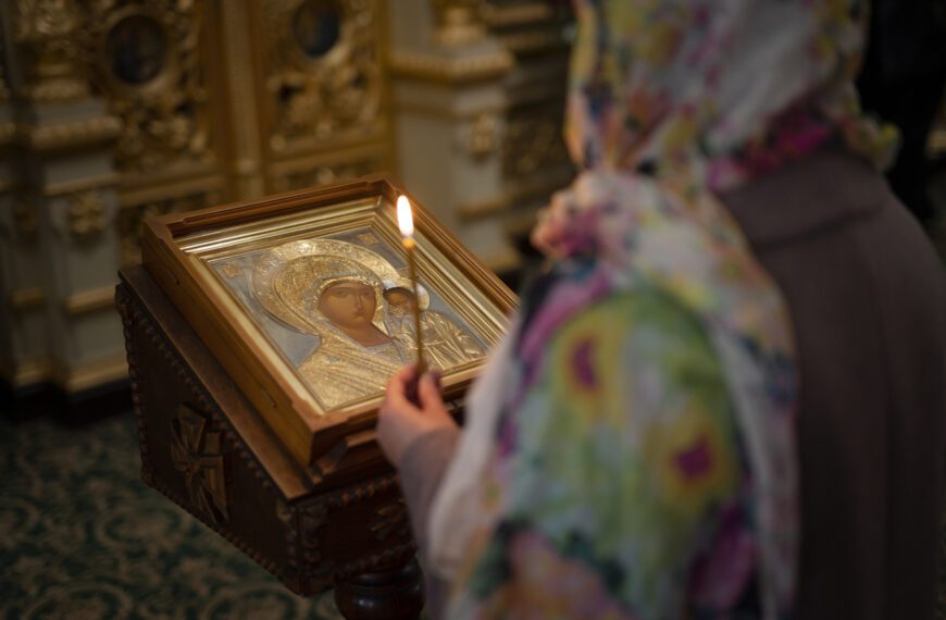 Православные отмечают Покров Пресвятой Богородицы 14 октября: приметы и традиции