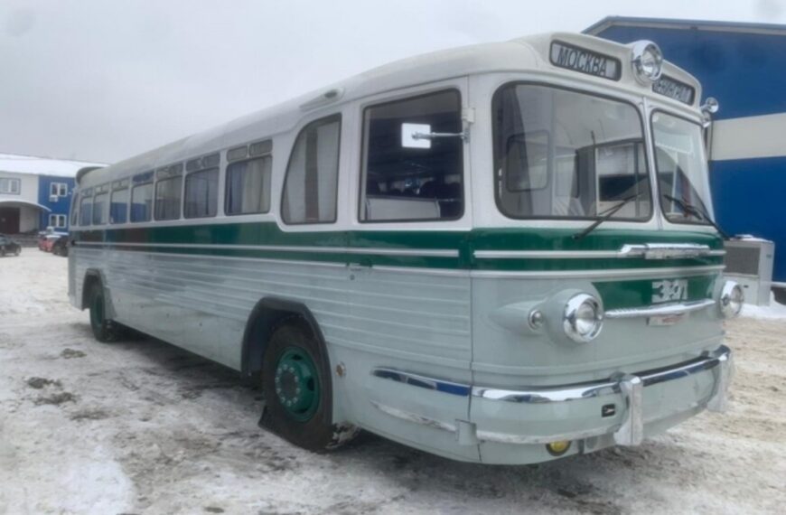 В России восстановили редкий автобус ЗИС-127